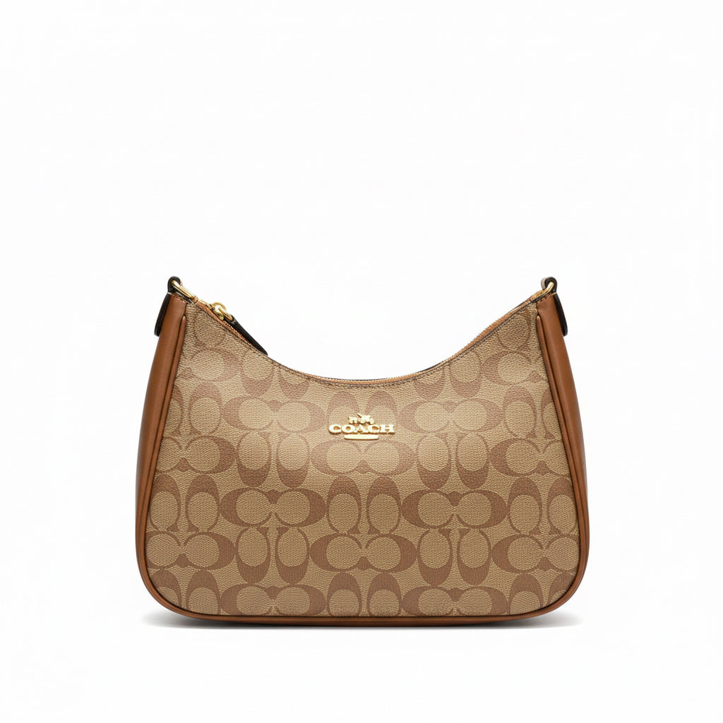 Coach Teri Hobo