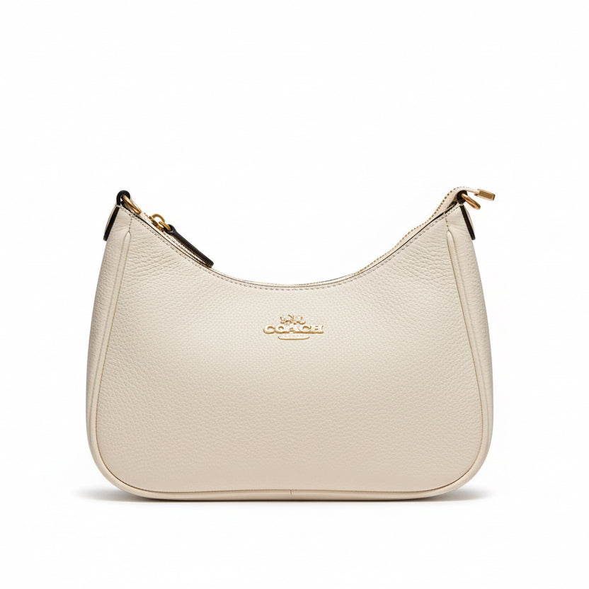 Coach Teri Hobo