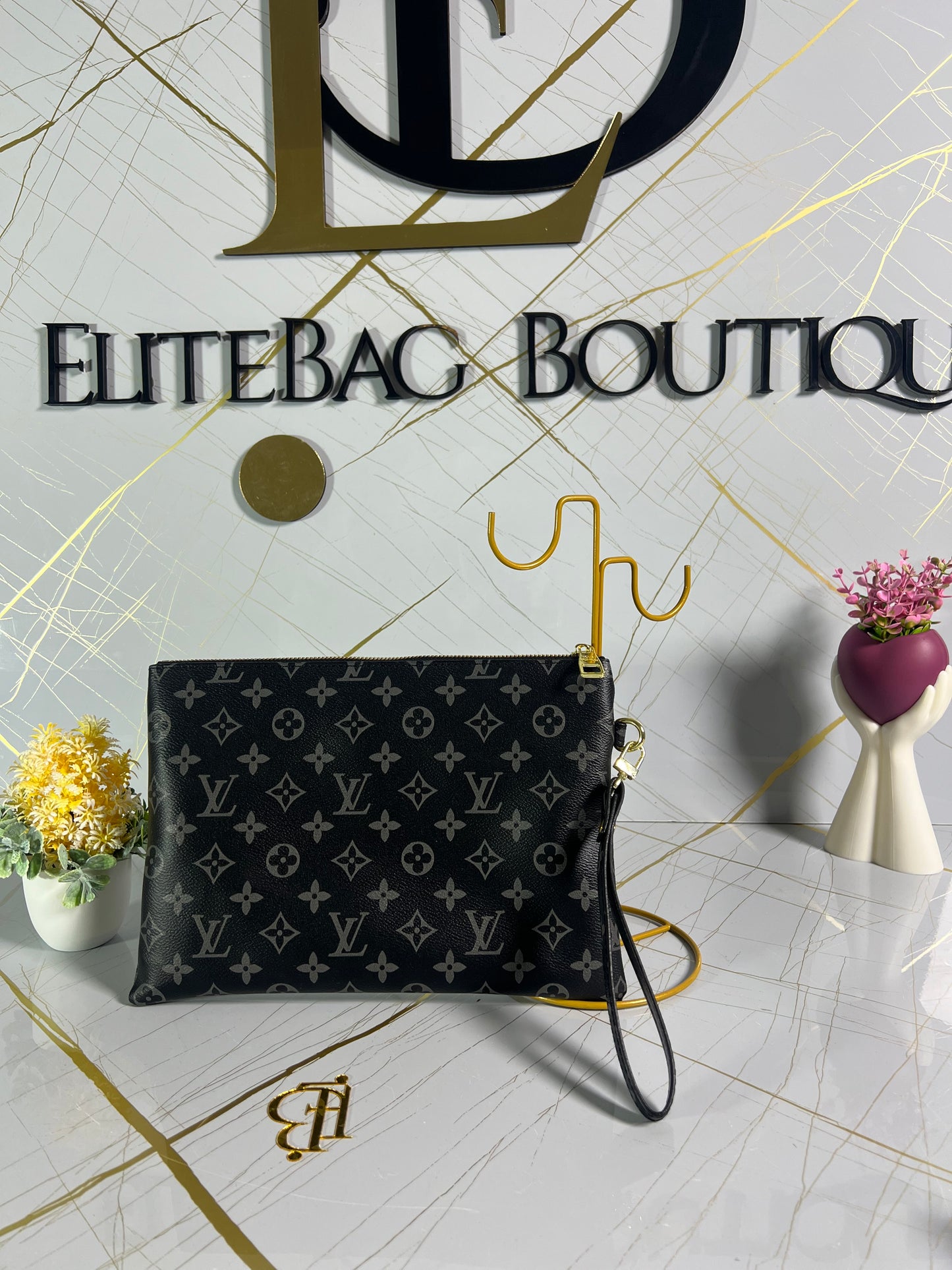 Lv Clutch