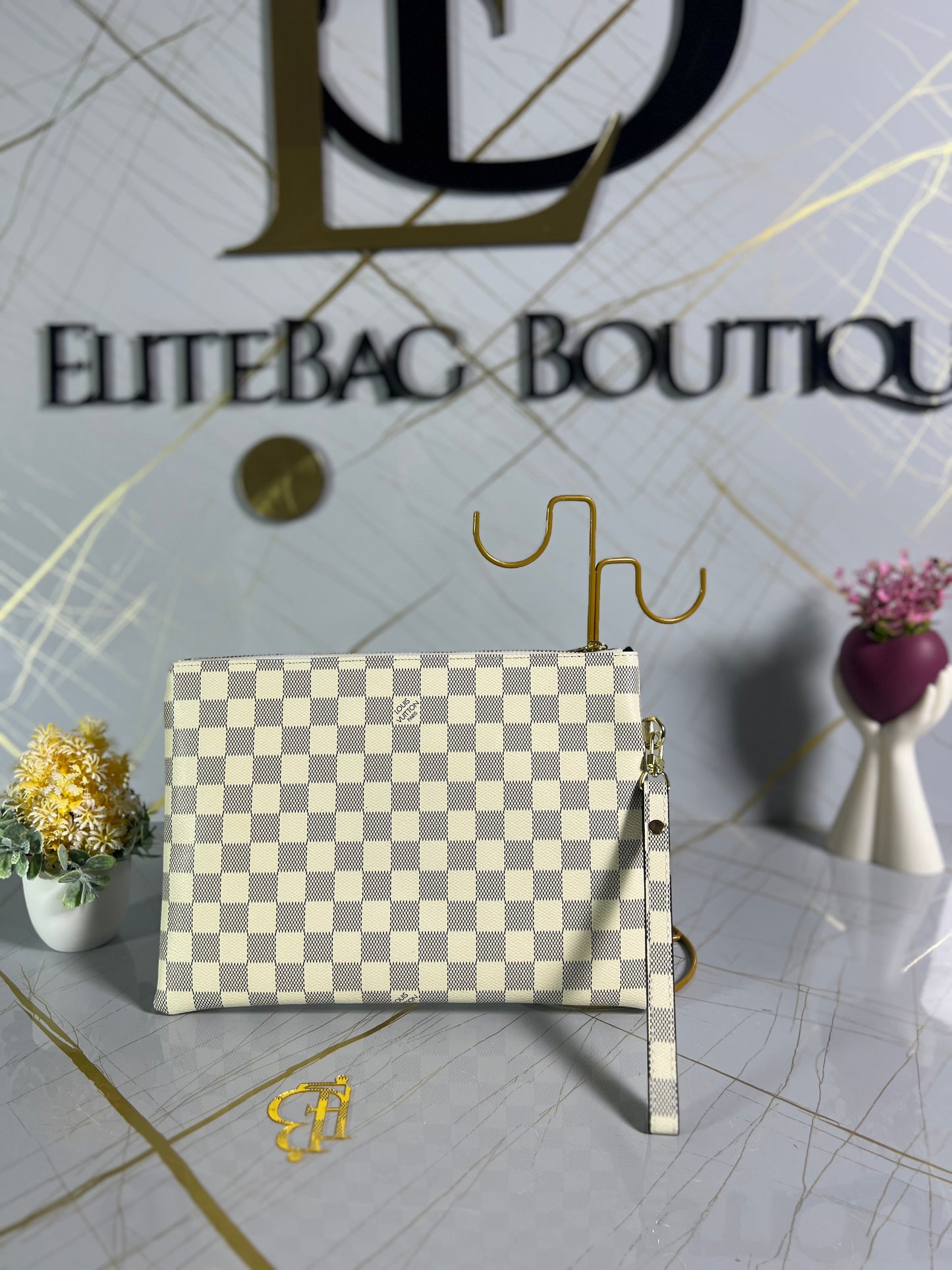 Lv Clutch